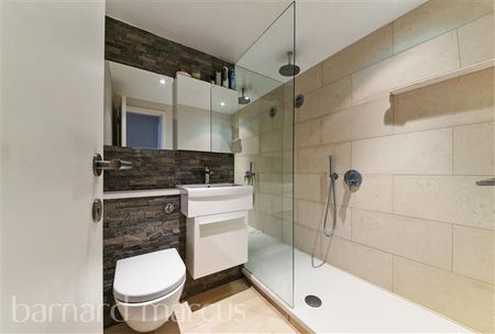 Seaton Close, London - Photo 5