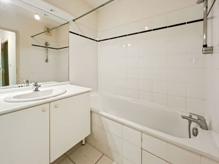 Apartment - Photo 2
