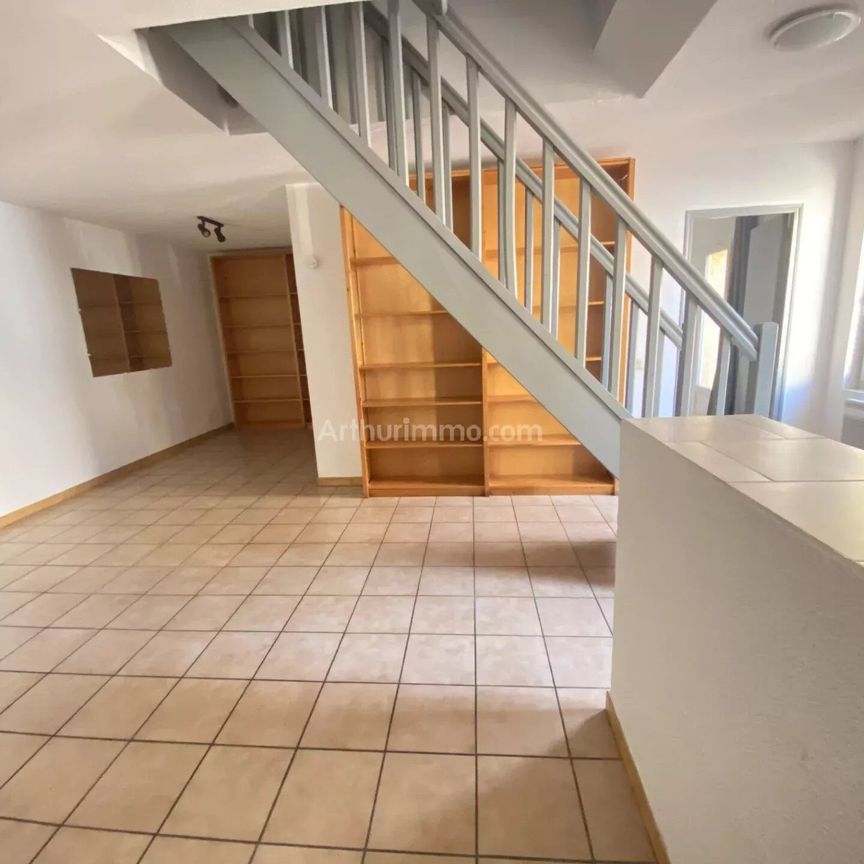 Location Appartement 4 pièces 66 m2 à Aubagne - Photo 1