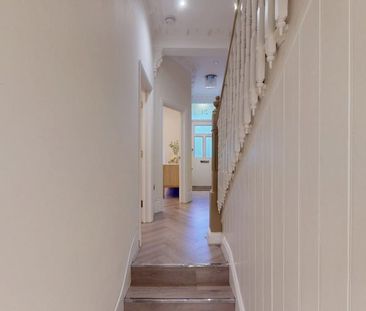 4 bedroom terraced house to rent - Photo 5