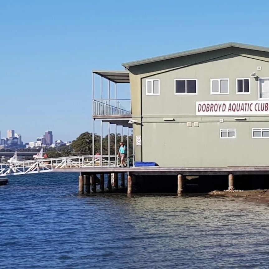 Comfort, lifestyle and a waterside location - Photo 1