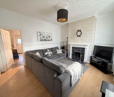 Price £995 pcm - Available Now - Unfurnished - Photo 5