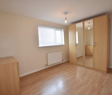 2 bedroom semi-detached house to rent - Photo 3