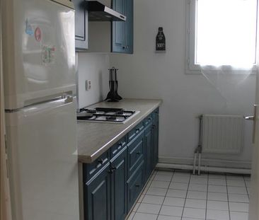 2 pièces - Meublé - 46,85 m² - 4ème étage - Colocation non autorisée - Photo 2