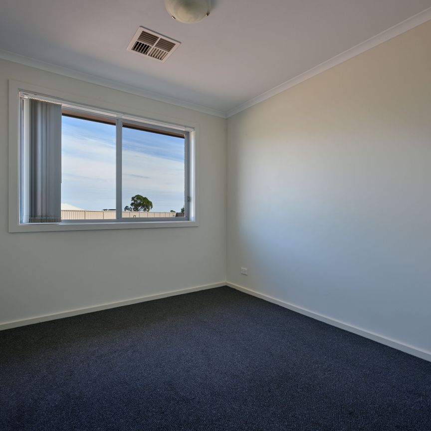 65 CUSTANCE AVENUE, WHYALLA JENKINS - Photo 1