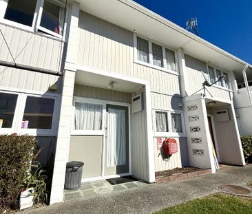 Two Bedroom Townhouse in Elderslea - Photo 5