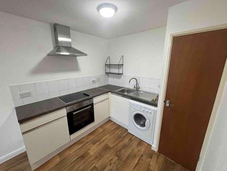 Friars Court, Town Centre, CV11 - Photo 3