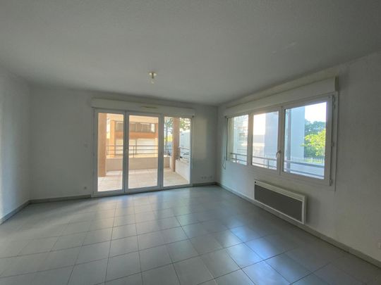 Location Appartement 2 pièces 48m² PUGET SUR ARGENS 83480 - Photo 1