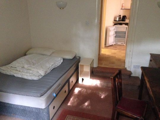 Trelawney Road, Bristol - Photo 1