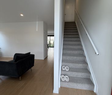 Modern Family Home - Water Included - Photo 4