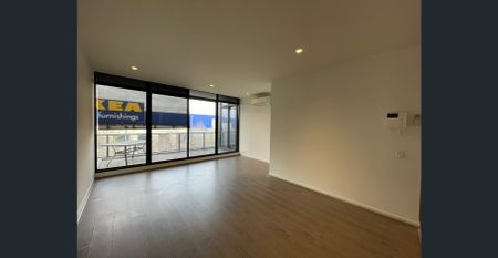 Low maintenance living on level 4 of the Jade building - Photo 2