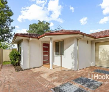 WELL PRESENTED 2 BEDROOM HOME - Photo 5