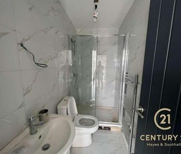 Pinkwell Avenue Hayes, UB3 - Photo 2