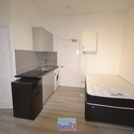 Studio to rent - Photo 4