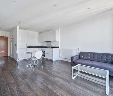 Compton House, Woolwich Riverside, SE18 - Photo 6