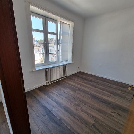 Zentrale 2-Zimmer Wohnung in Pinneberg - Teilmodernisierung 2024! - Photo 4