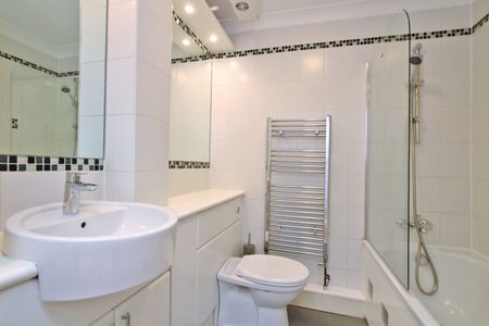Globe Road, Bethnal Green, London E2 - Photo 2
