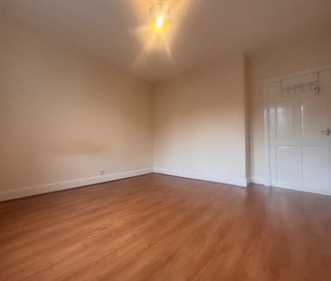 Murray Avenue, North Lanarkshire, Kilsyth, G65 0LF - Photo 2