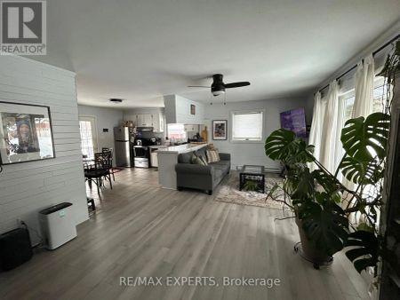 1982 KATE AVENUE - Photo 2