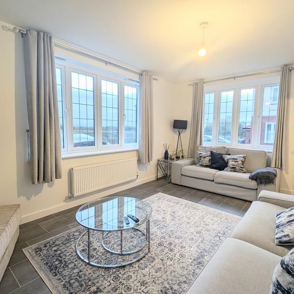 3 bedroom detached house to rent - Photo 1