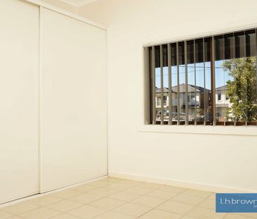 Large 3-Bedroom Home with Teenage Retreat - Photo 4