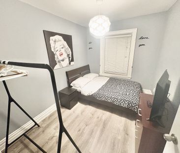 For Lease - 11 Saint Patricks Square Unit# 2, Toronto, Ontario - Photo 2