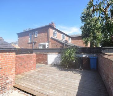 3 bedroom terraced house to rent - Photo 3