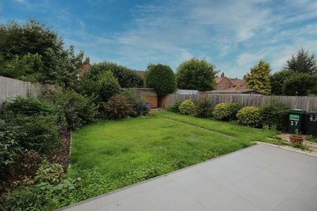 Newry Park, Chester, CH2 - Photo 3