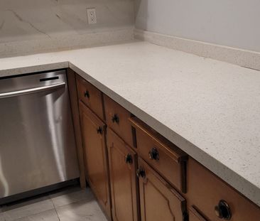 For Lease - 68 Southdale Road, London South, Ontario - Photo 5