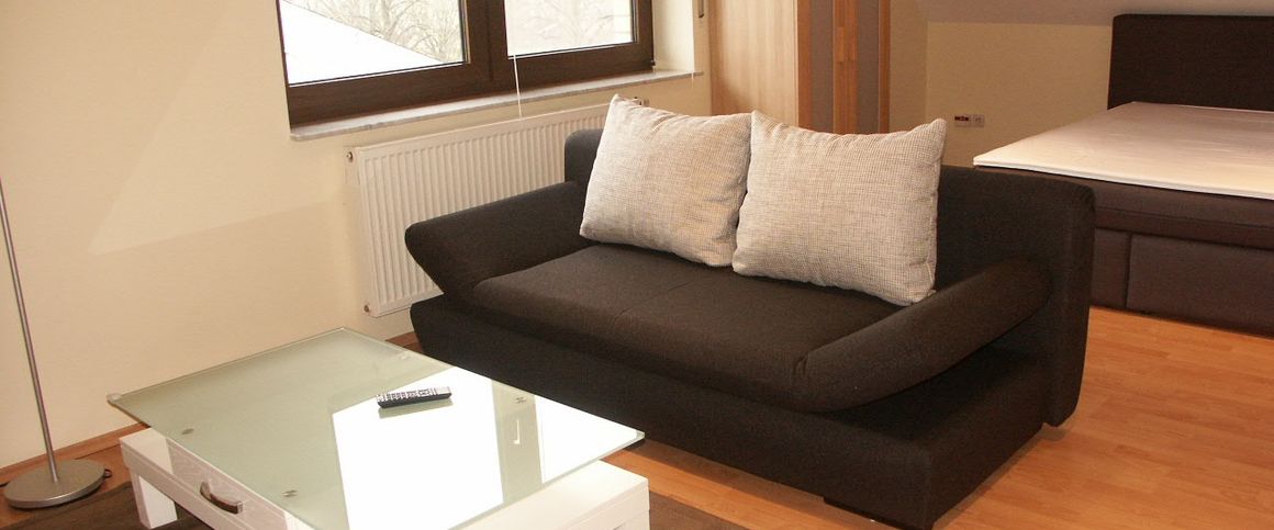 Lüstringen, möbliertes, komfortables Apartment mit großem Bad und sep. Küche. - Photo 1