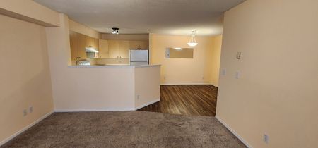 1000 Citadel Meadow Point NW, Calgary - Photo 2