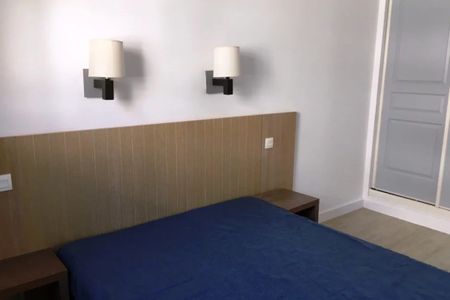 À louer – 2 pièces meublé avec terrasse - Photo 5