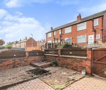 3 bedroom end of terrace house to rent - Photo 1