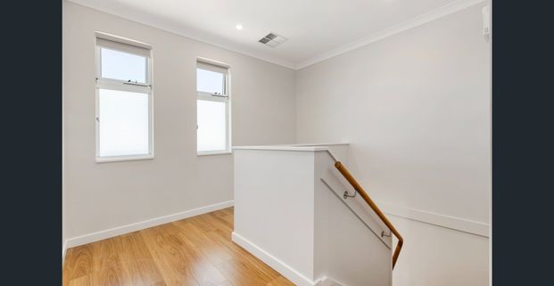 Ready and Waiting for You! - Photo 1