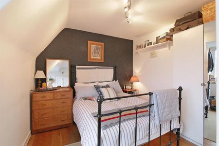 4 bedroom Flat To Let Total Size: 911 SQ FT - Photo 4