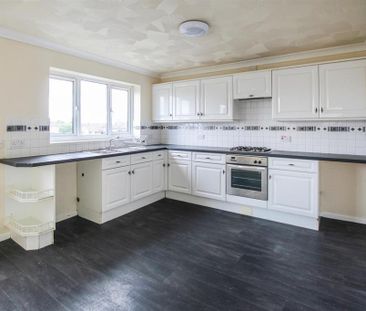 3 bedroom detached house to rent - Photo 5