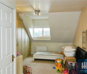 Elliotsdale Street, Featherstone, Pontefract, West Yorkshire, WF7 - Photo 2