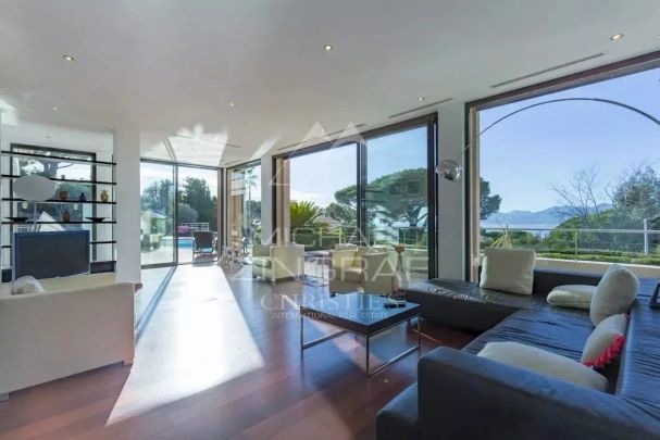 Proche Cannes - superbe villa vue mer - Photo 1