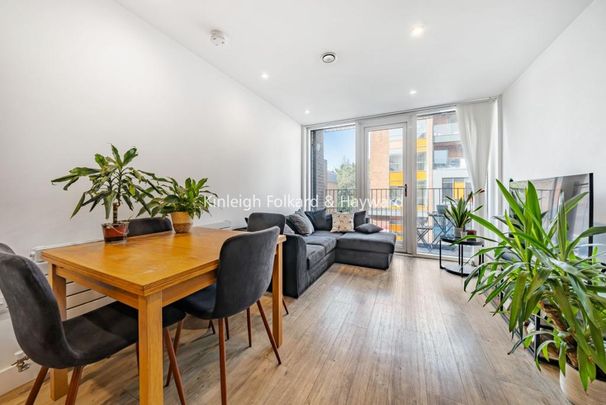 2 bedroom flat to rent - Photo 1