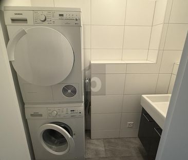 LIGHT, MODERN WITH BALCONY AND TOP KITCHEN - Foto 3