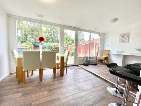 Beverley Road, Norwich - Photo 2