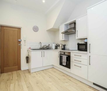 Uxbridge Road - Photo 5