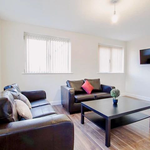 3 Bedroom - Photo 1