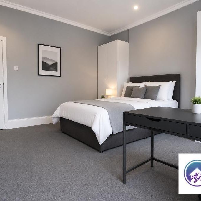 3 Bedroom Flat To Rent - Photo 1