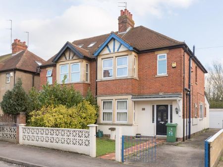 5 bedroom semi-detached house to rent - Photo 3