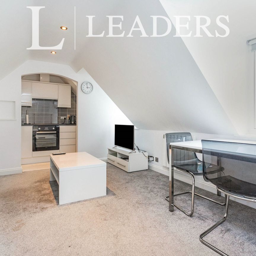 1 bedroom studio to rent Warren Road, Little Horwood, Milton Keynes, Buckinghamshire, MK17 - Photo 1