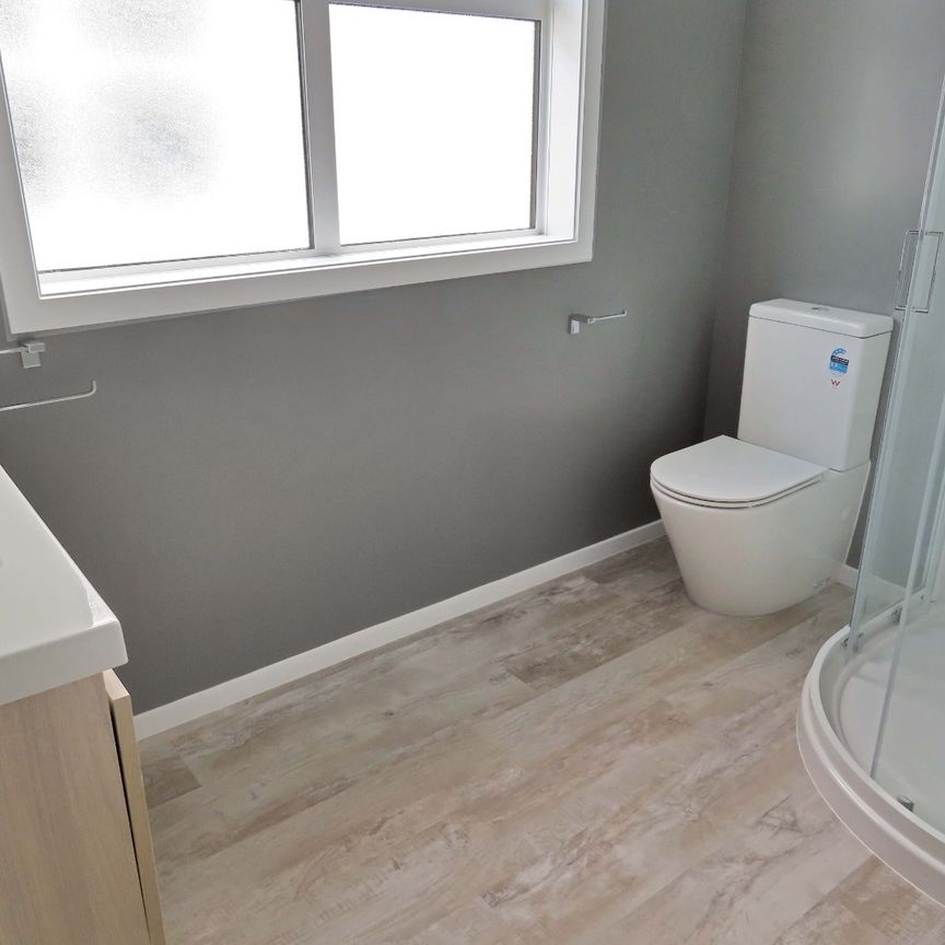 Stokes Valley - Photo 1