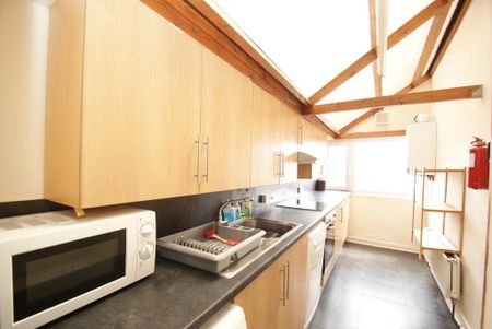 8 Bed Terraced House, Coldharbour Road, BS6 - Photo 5