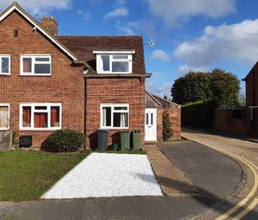 4 bedroom semi-detached house to rent - Photo 5