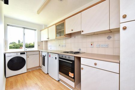 1 bedroom flat to rent - Photo 2